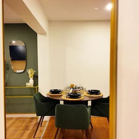 Welcome To Sylvia House Ferrières-en-Brie
